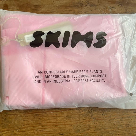 SKIMS Cotton Rib Boxer Bubblegum Pink - Picture 5 of 5